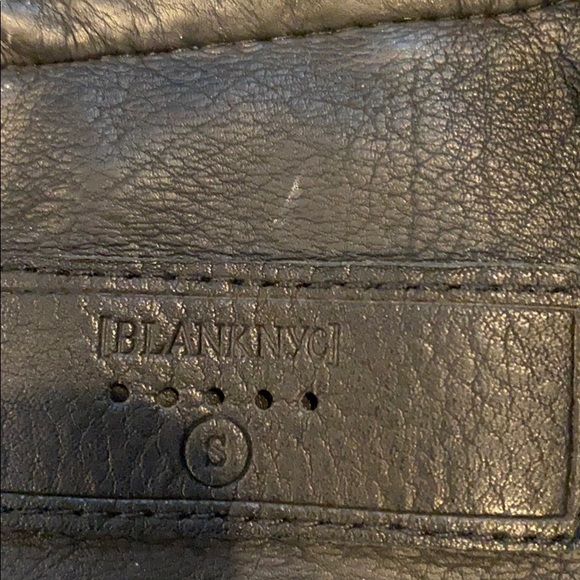 Leather jacket - Picture 2 of 5